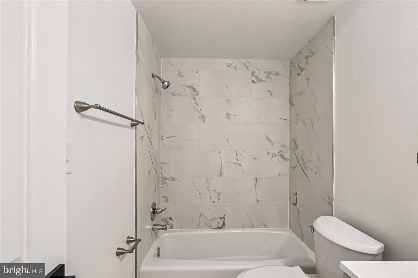 1690 Euclid Street NW #a photo 7
