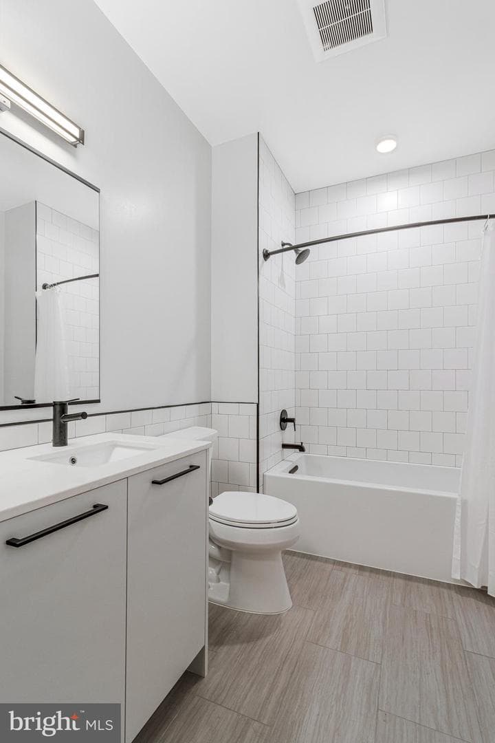 1625 Eckington Place NE #610 photo 14