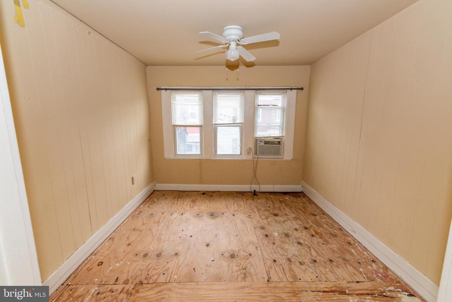 611 Keefer Place NW photo 21