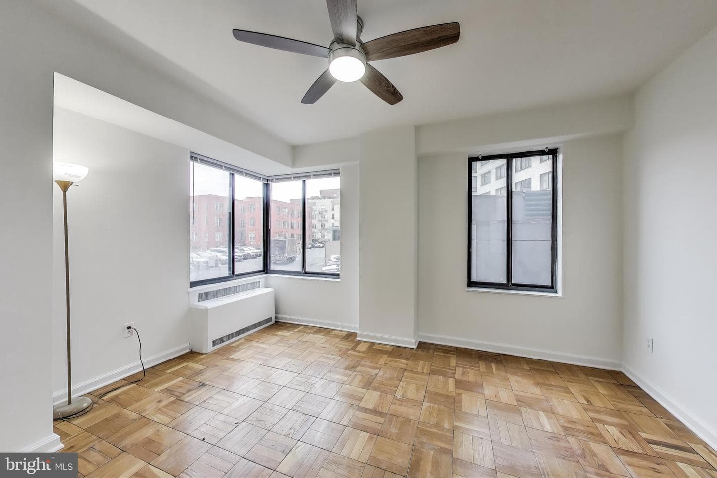 1 Scott Circle NW #121 photo 9