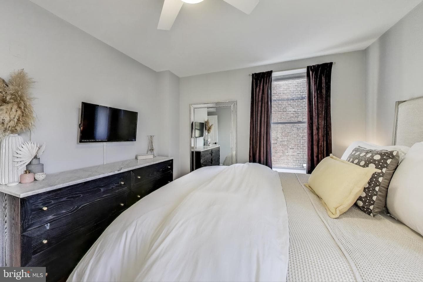 52 Quincy Place NW #304 photo 9