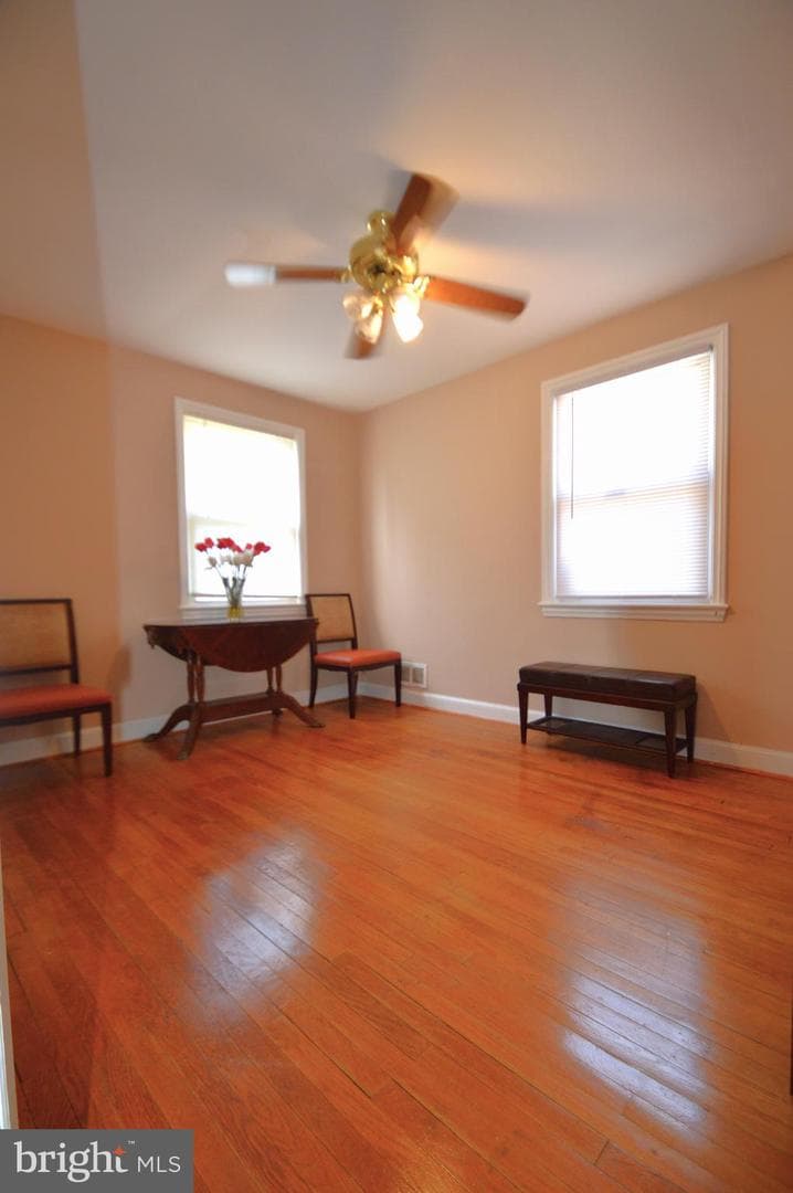 210 Peabody Street NE photo 29