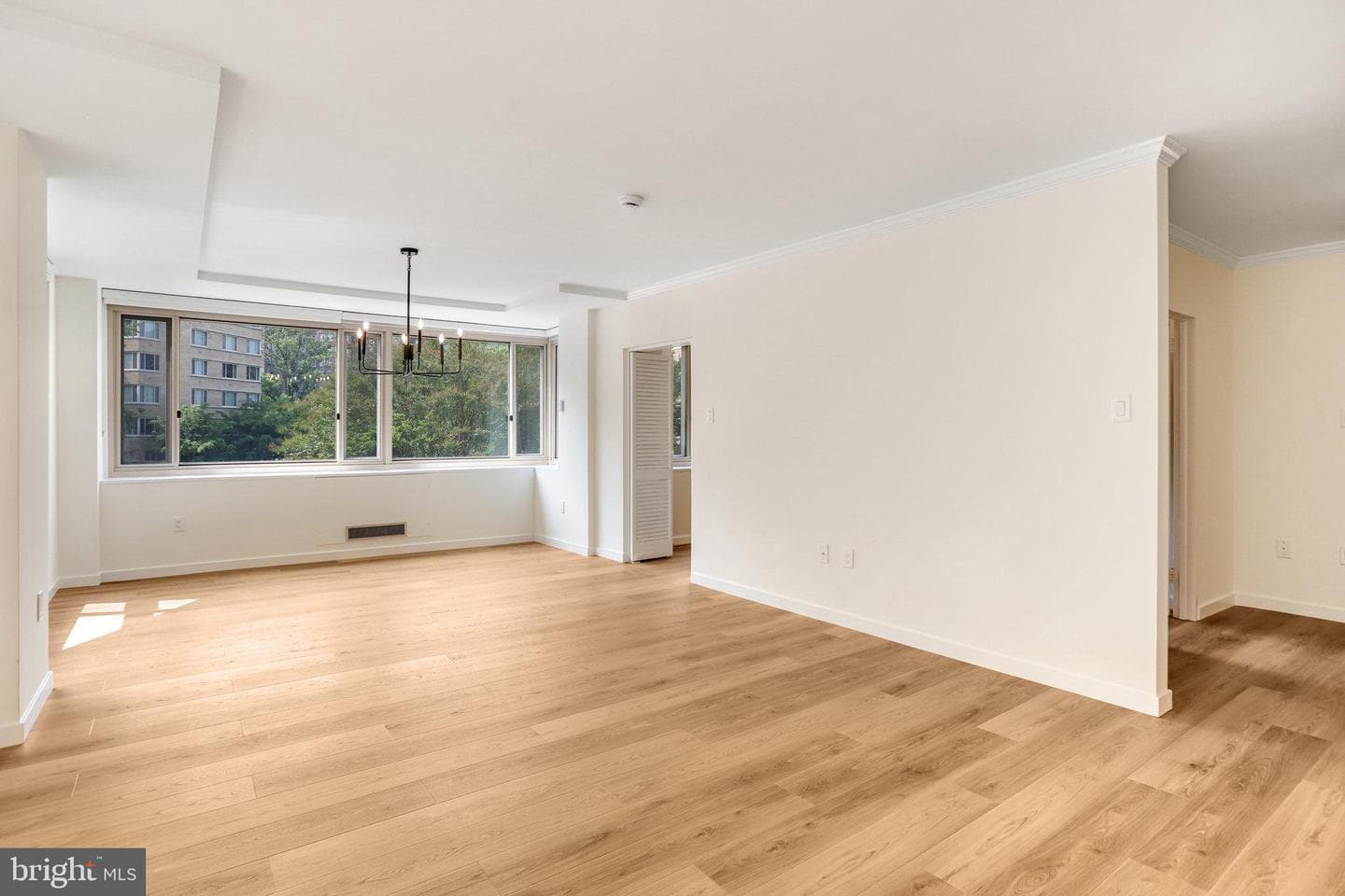 4101 Cathedral Avenue NW #711 photo 3