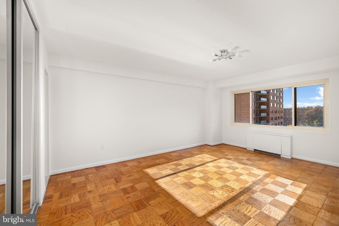 4201 Cathedral Avenue NW #724e photo 9