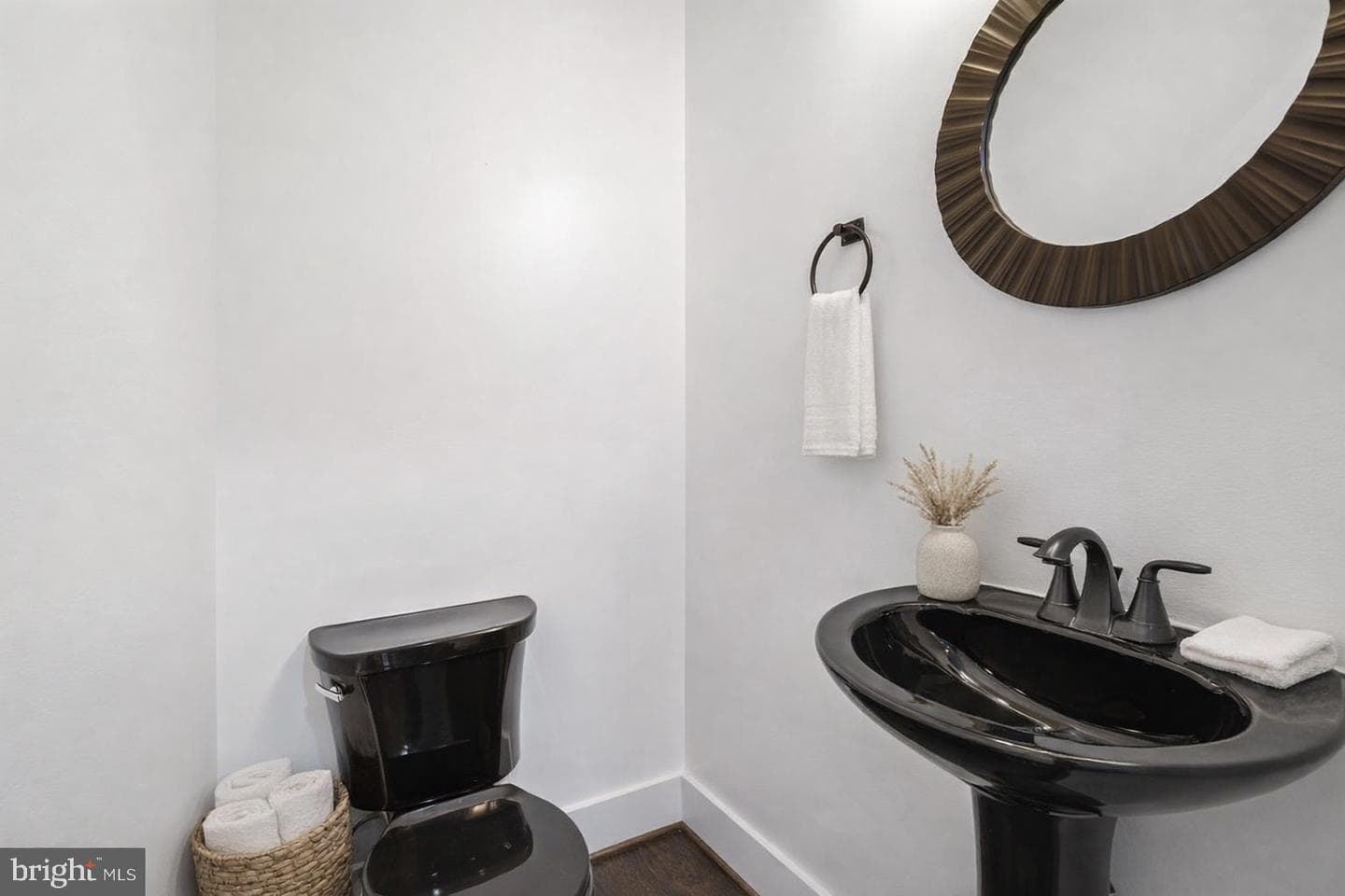 2015 Flagler Place NW #2 photo 12