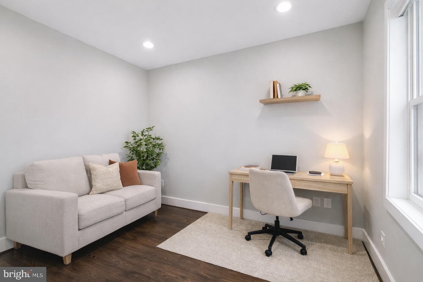 2015 Flagler Place NW #2 photo 17
