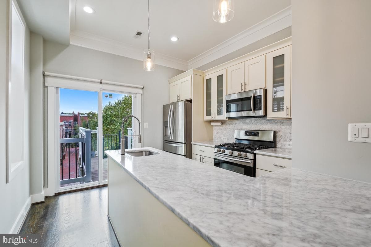 2015 Flagler Place NW #2 photo 26
