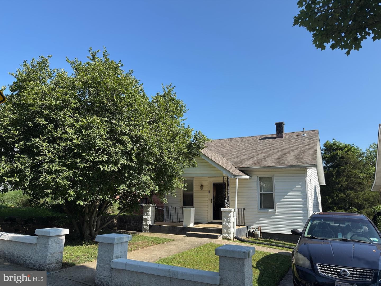 1328 Girard Street NE photo 1