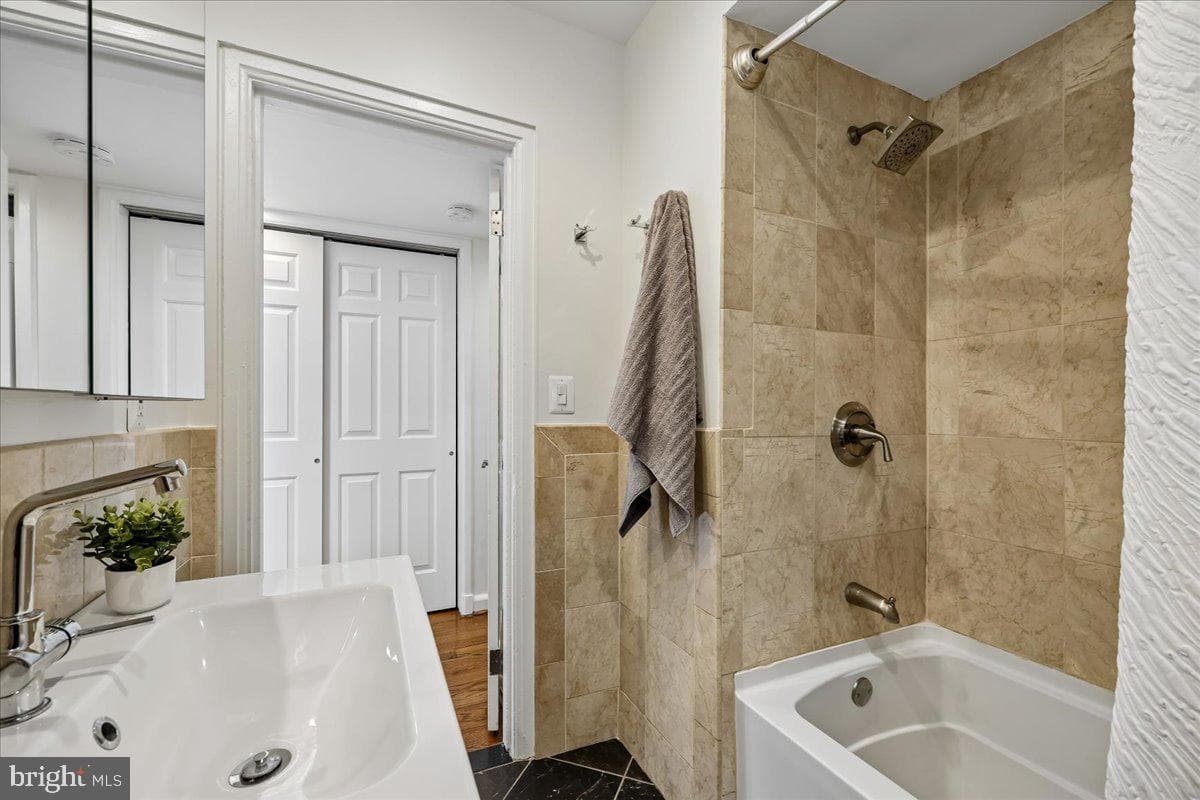 3621 39th Street NW #e323 photo 15