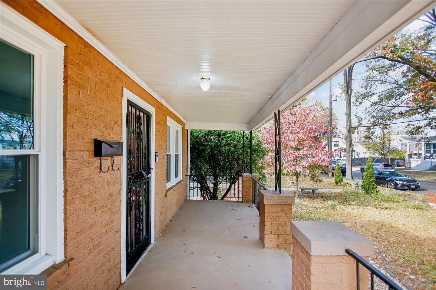 4229 Lane Place NE photo 5