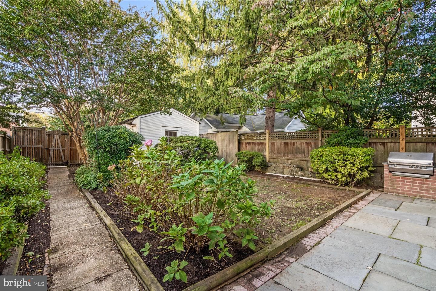 3939 Livingston Street NW photo 20