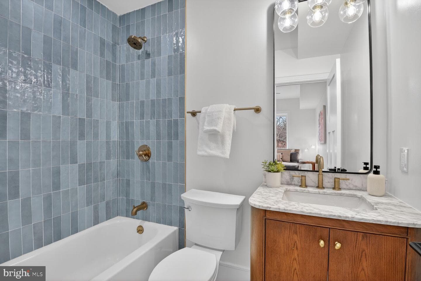 2524 41st Street NW #unit 2 photo 11