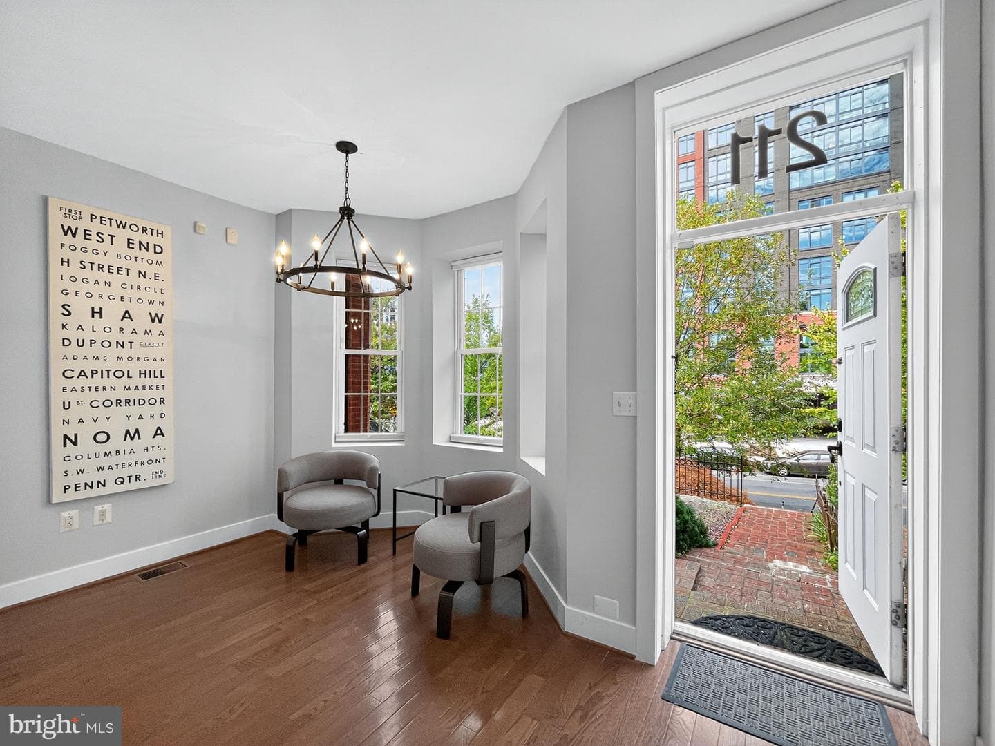 211 K Street NE photo 4