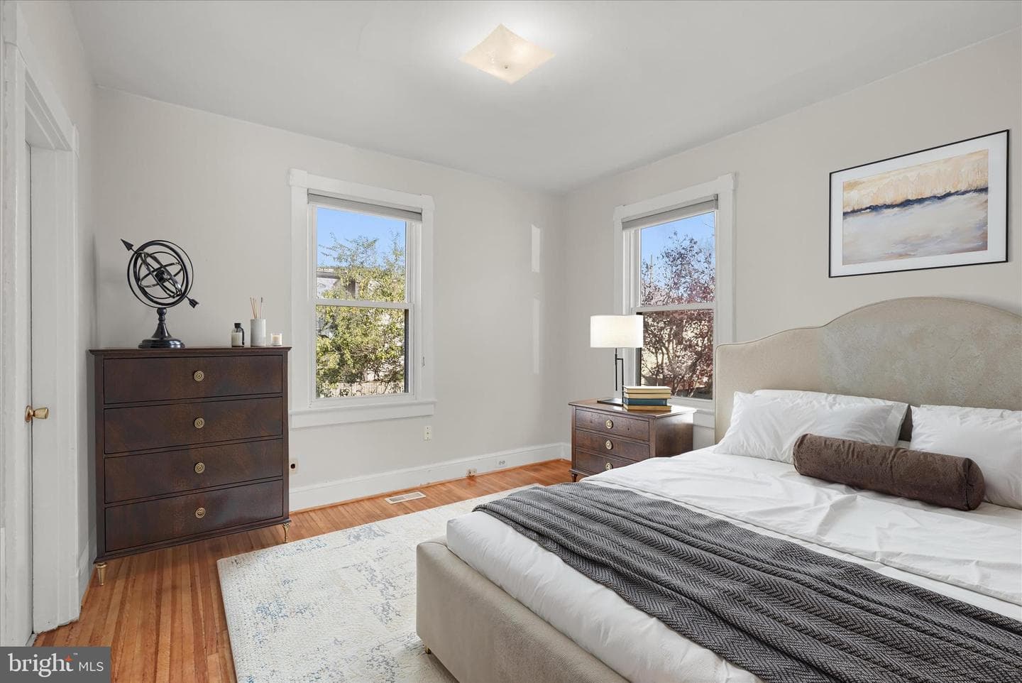 1342 Hamlin Street NE photo 12