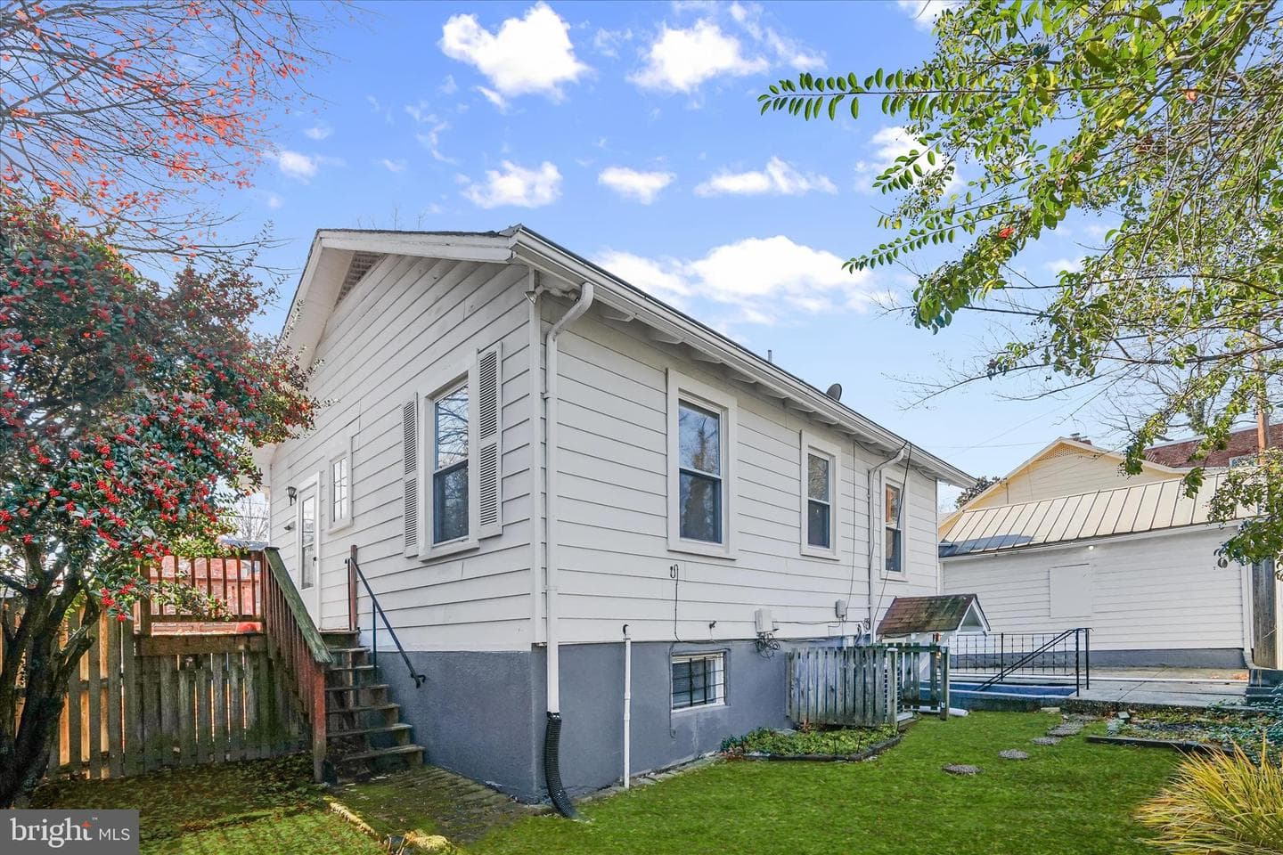1342 Hamlin Street NE photo 25