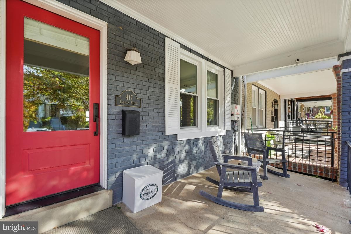 417 Emerson Street NW photo 3