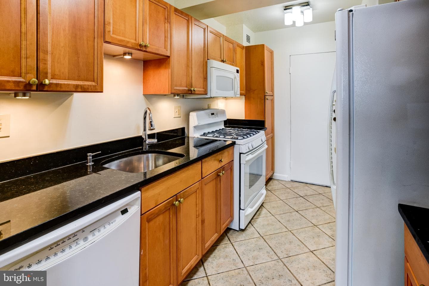 4201 Cathedral Avenue NW #1406e photo 21