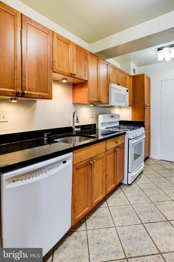 4201 Cathedral Avenue NW #1406e photo 26