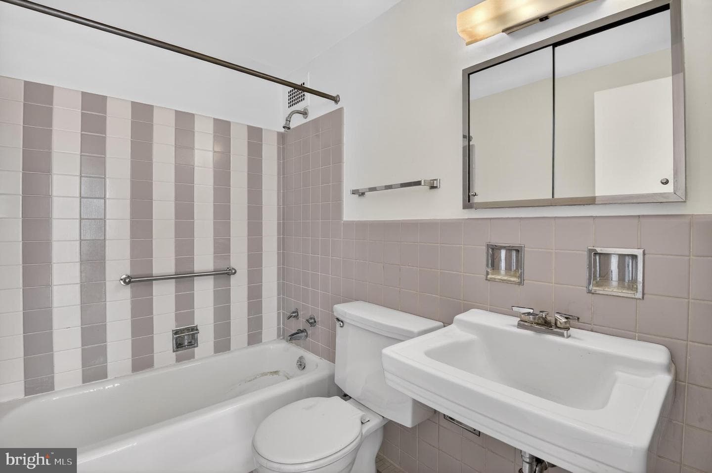 2475 Virginia Avenue NW #429 photo 21