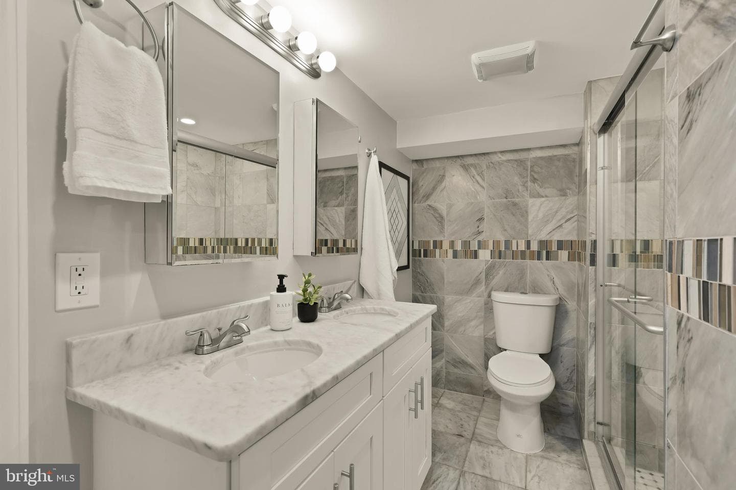 1671 Gales Street NE #1 photo 15