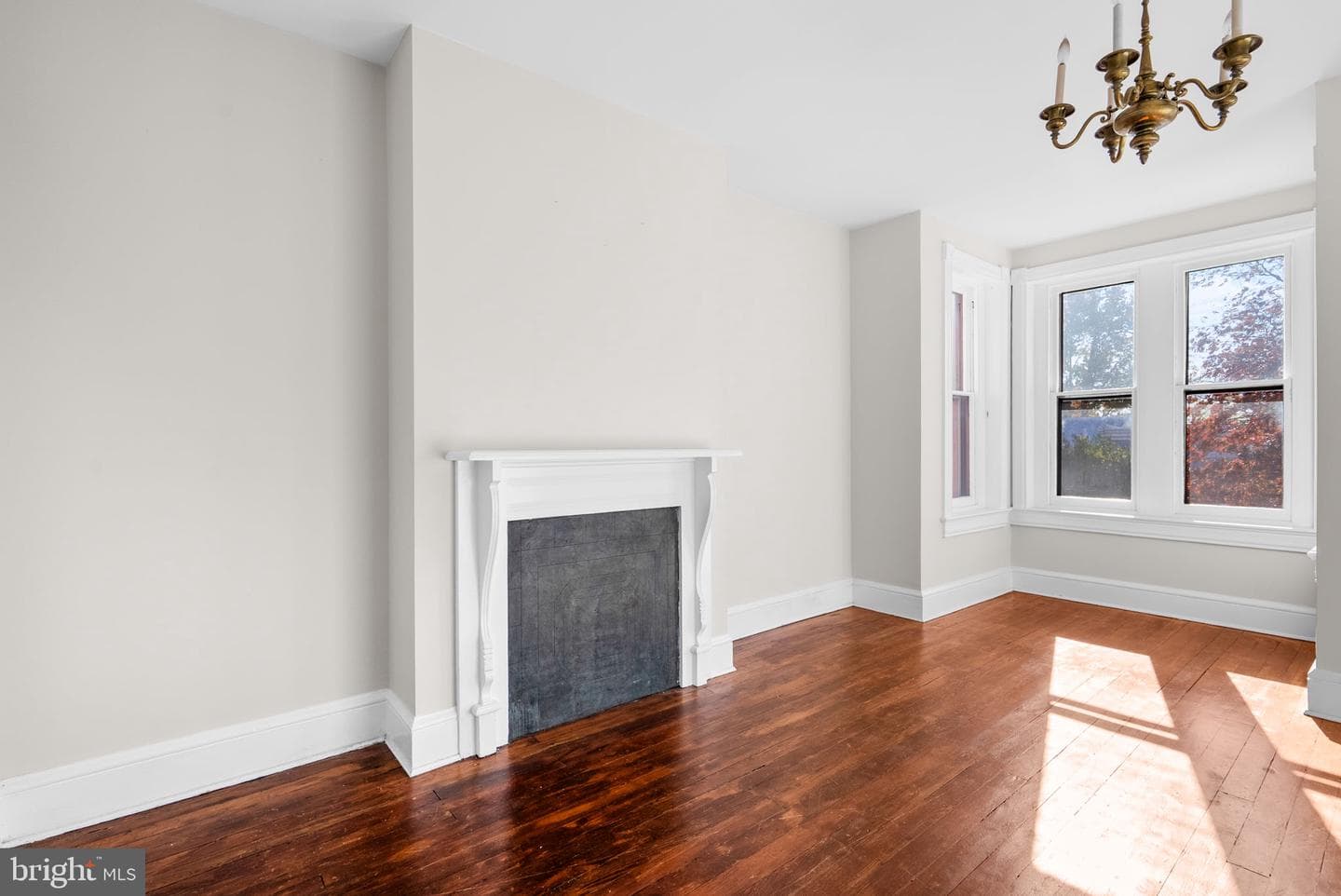 812 E Street SE photo 20
