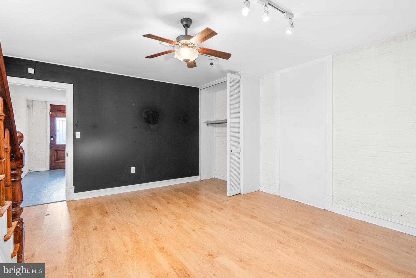 812 E Street SE photo 37