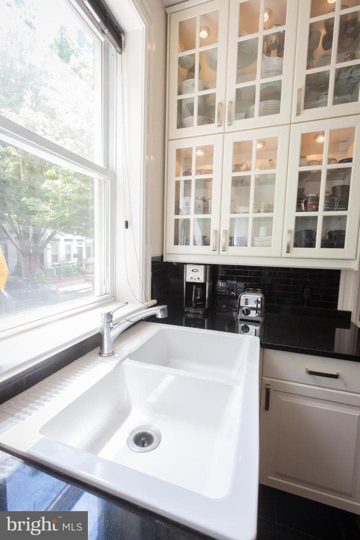 1526 1st Street NW photo 11