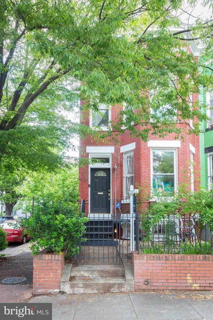 1526 1st Street NW photo 31