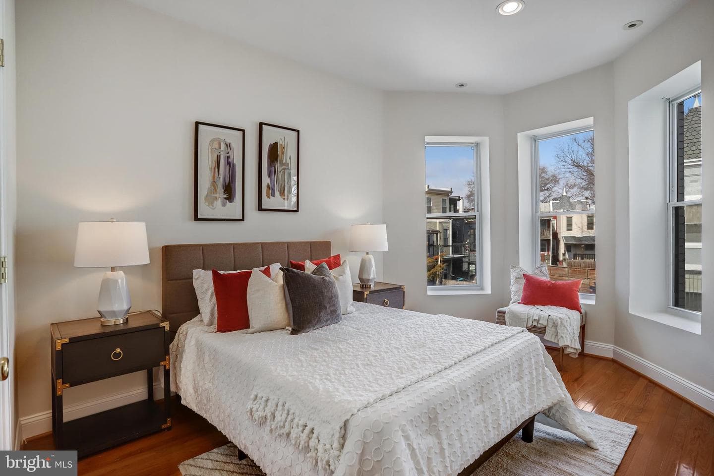 15 Todd Place NE photo 25