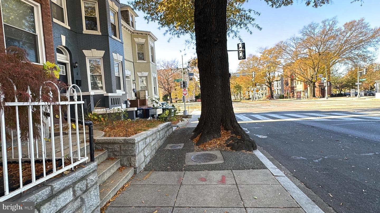 11 Rhode Island Avenue NE photo 3