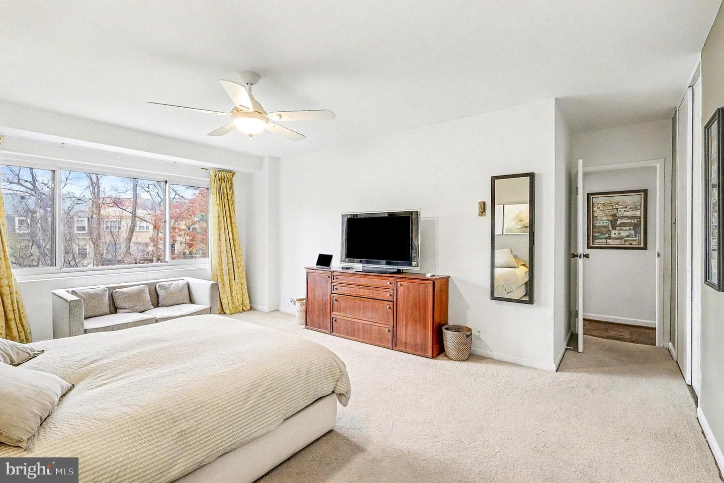 4201 Cathedral Avenue NW #801w photo 22
