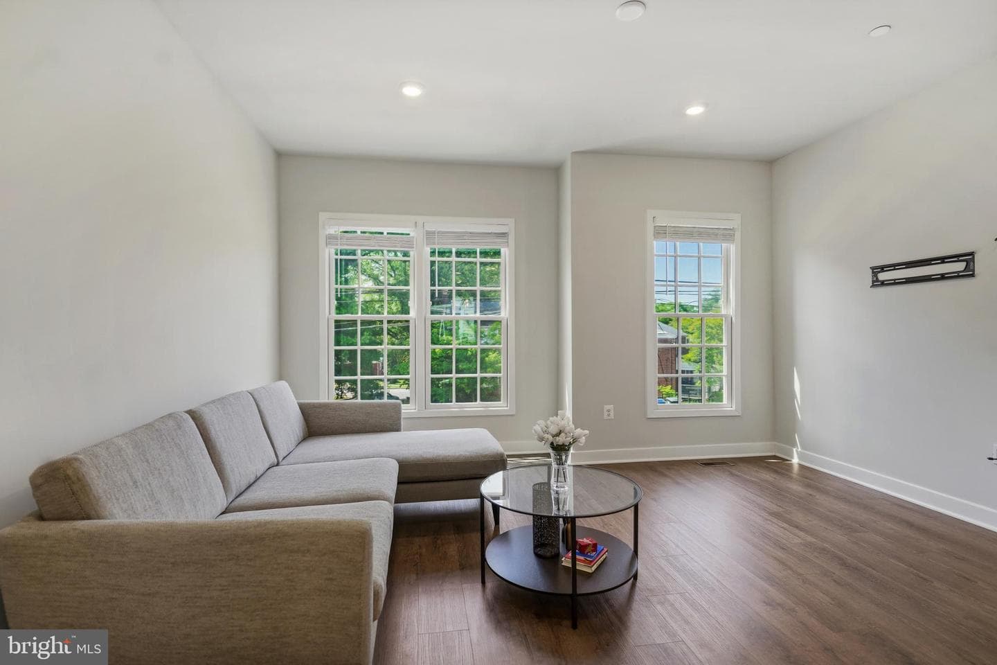 1343 Aspen Street NW photo 8