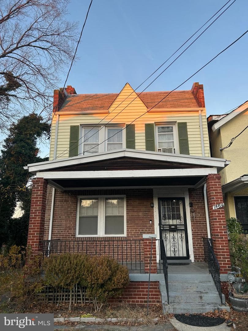 1464 Morris Road SE, Washington