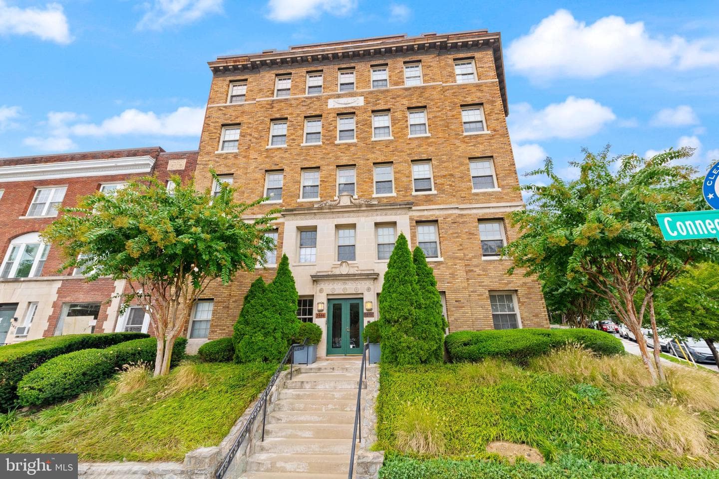 3446 Connecticut Avenue NW #401 photo 2