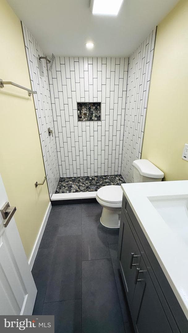 709 Adrian Street SE photo 61