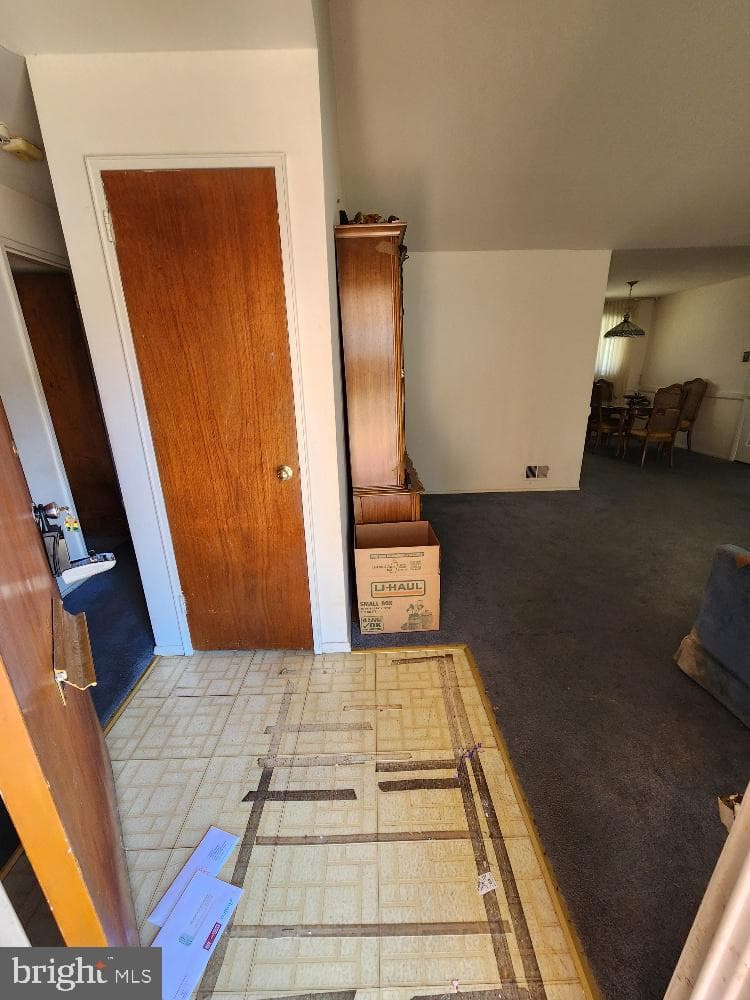 1108 Chaplin Street SE photo 3