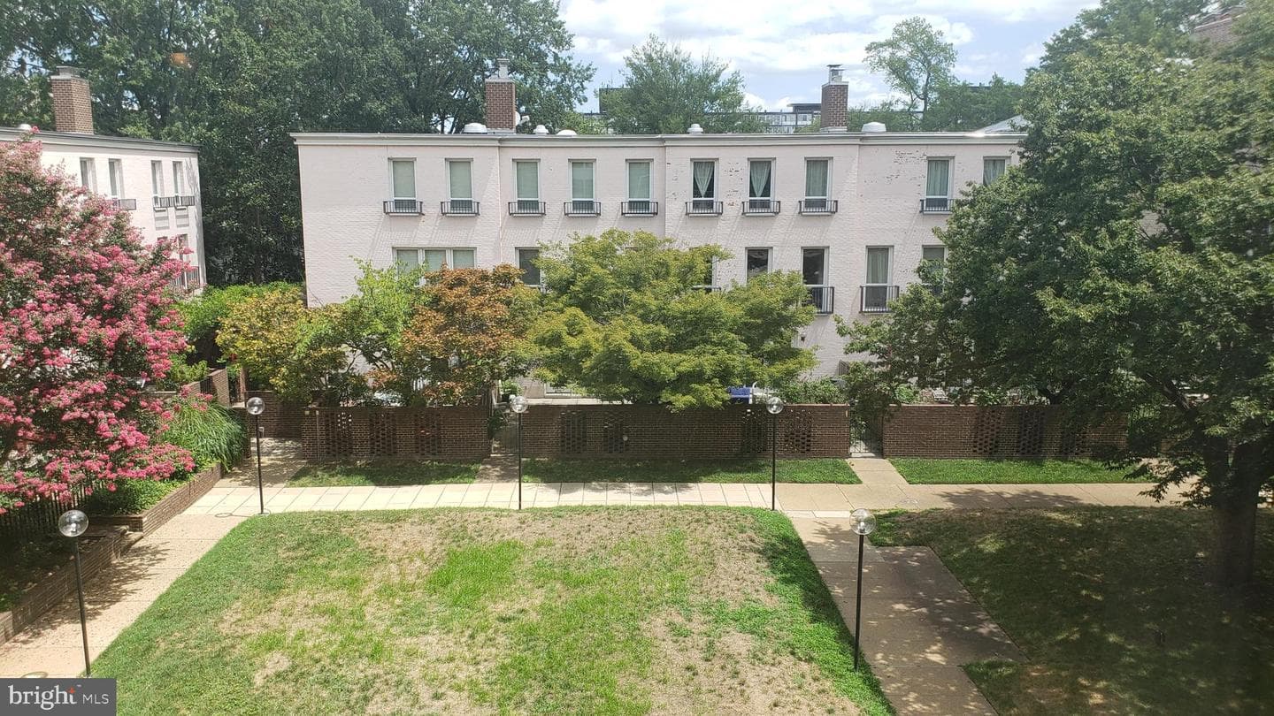 510 N Street SW #N-323 photo 34