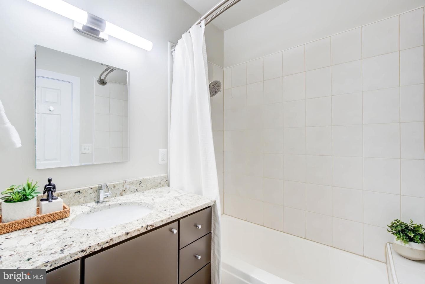 1111 Fairmont Street NW photo 28