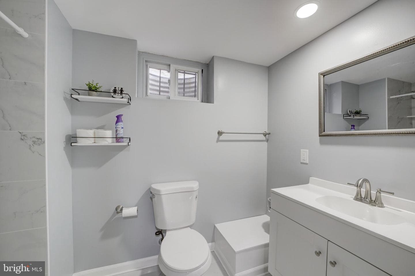 1808 Morris Road SE photo 26