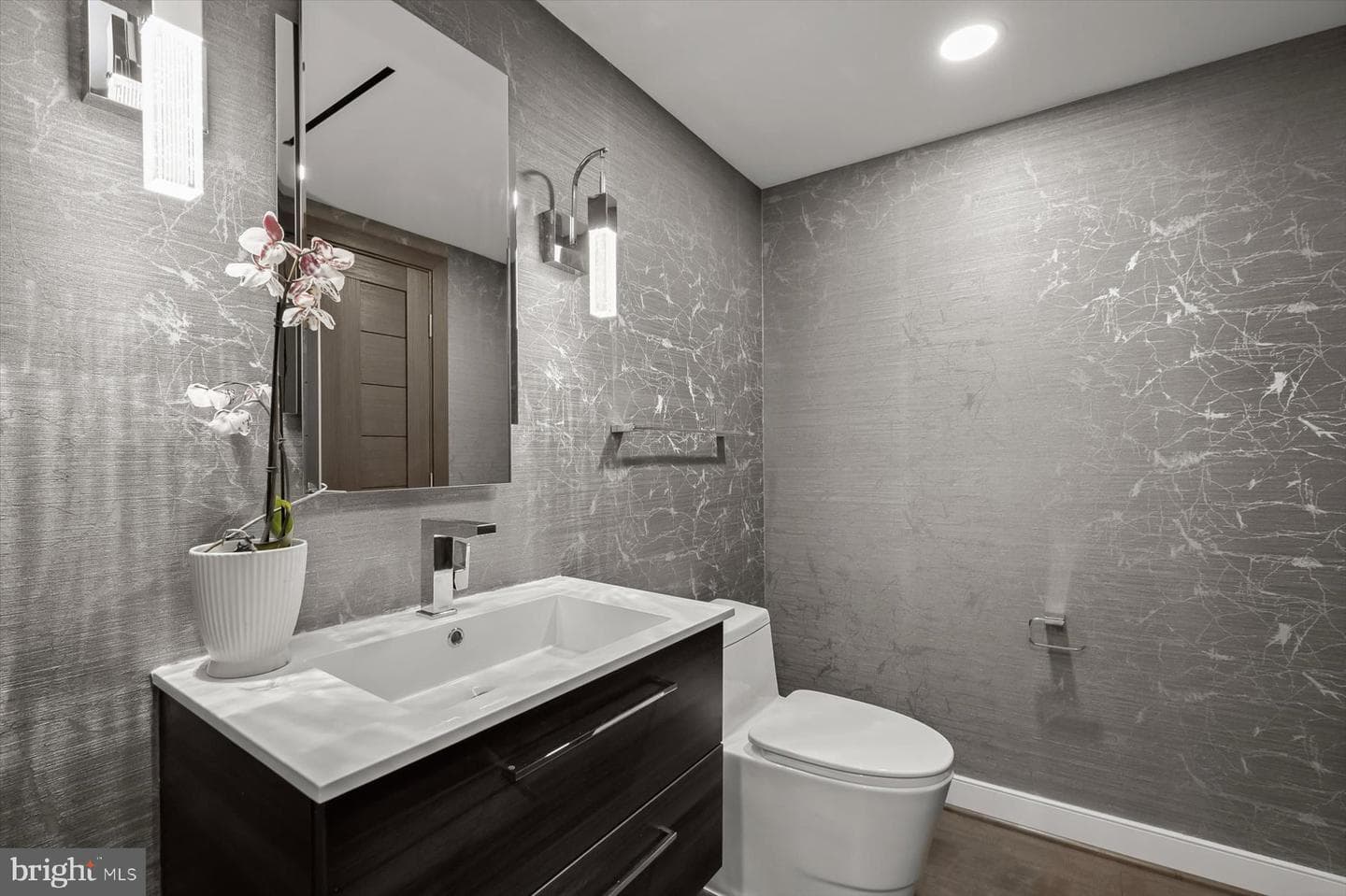 2501 M Street NW #612 photo 15