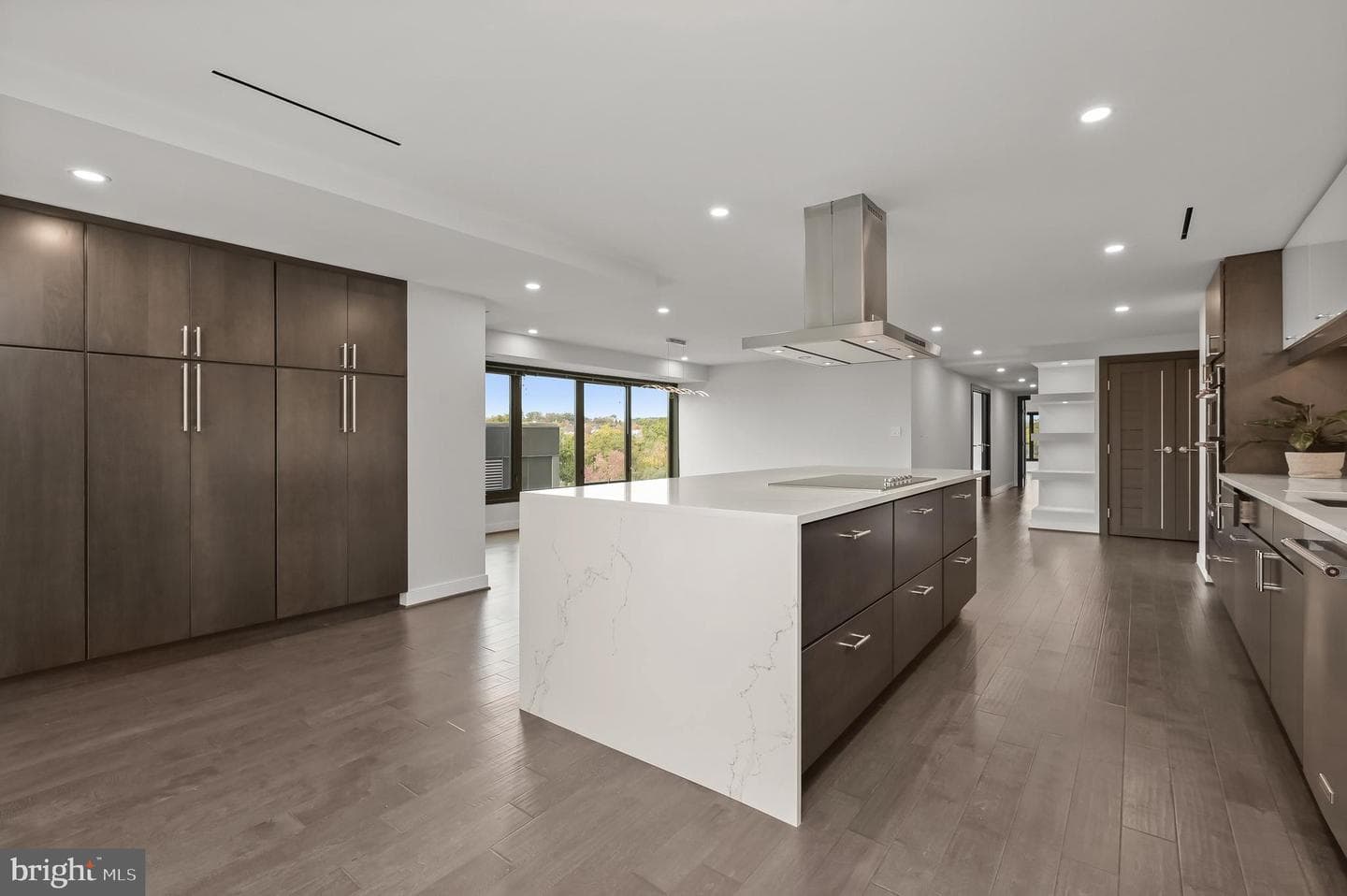 2501 M Street NW #612 photo 9