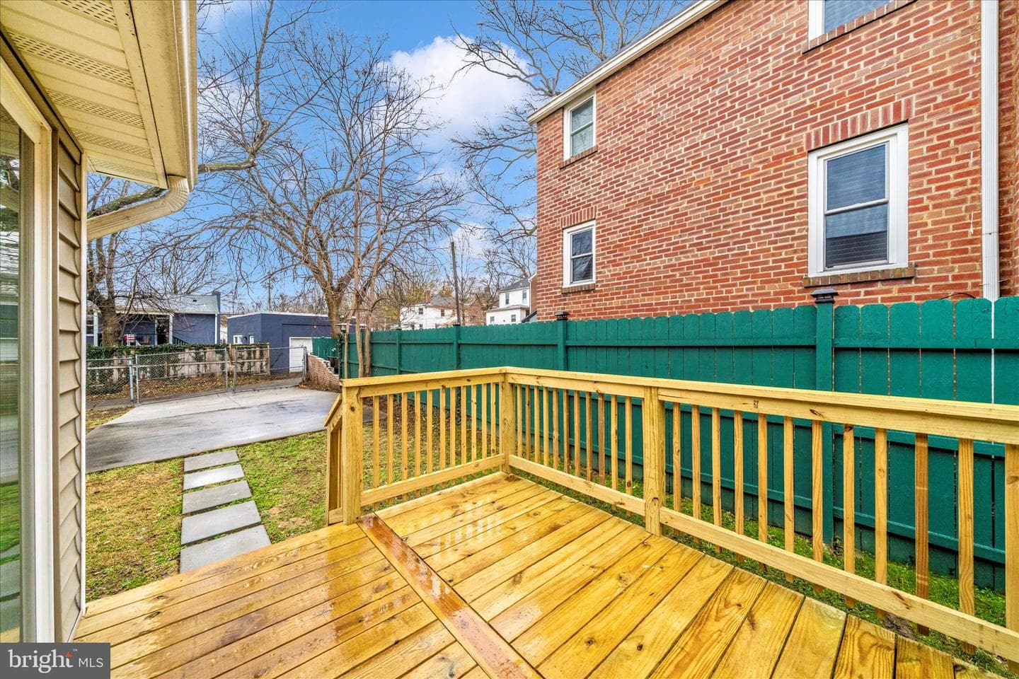 1015 48th Place NE photo 37