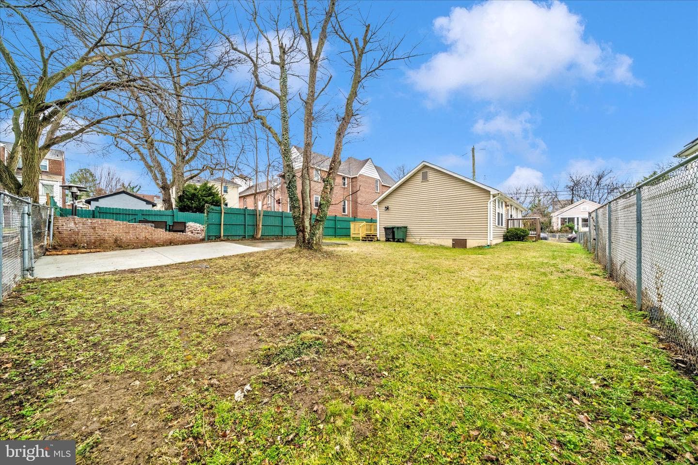 1015 48th Place NE photo 44