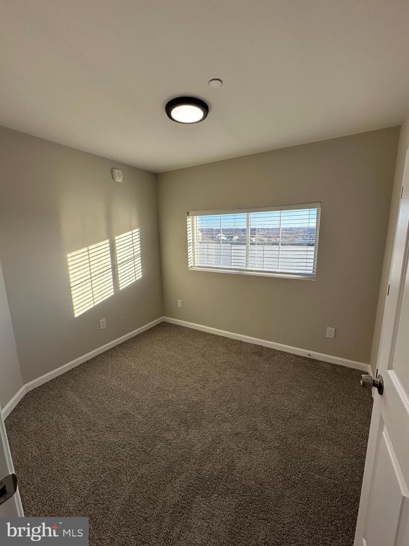 1812 H Place NE #409 photo 15