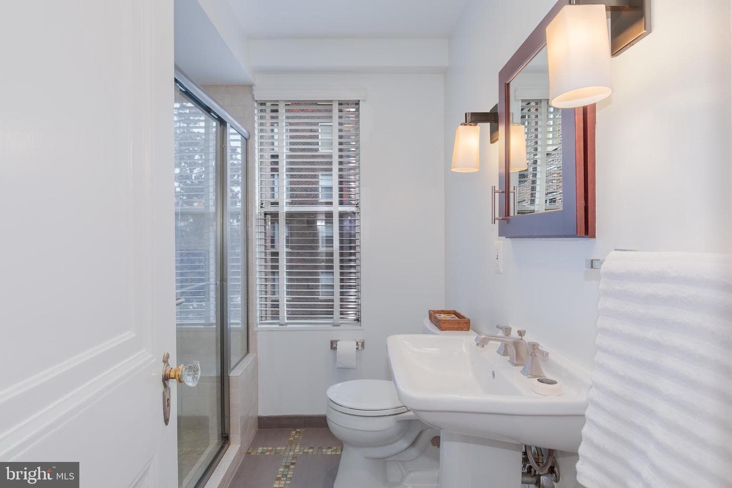 3900 Cathedral Avenue NW #404a photo 19