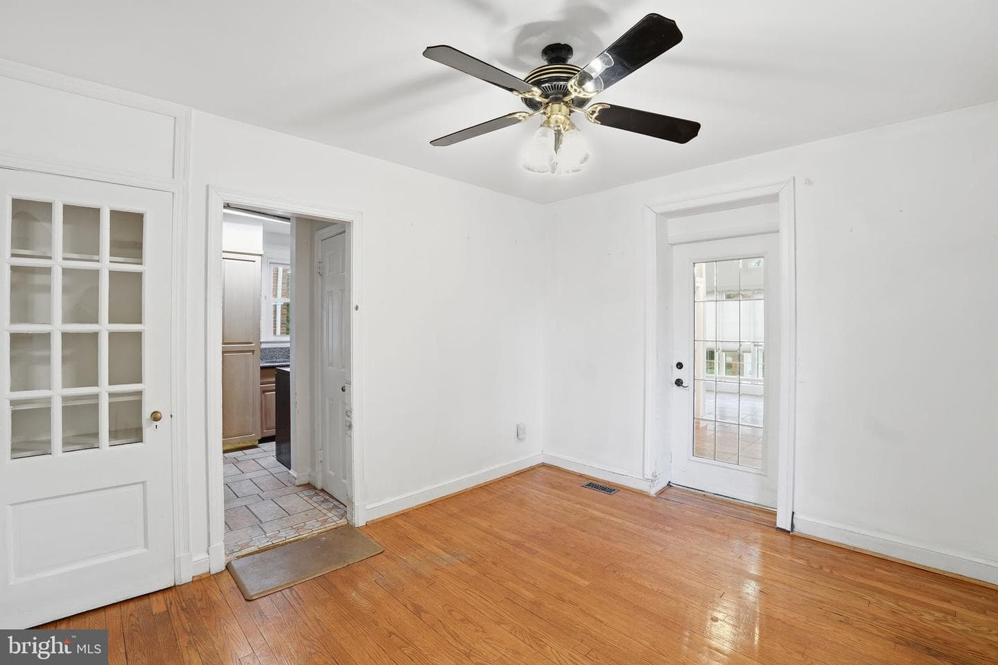 6758 Eastern Avenue NW photo 7