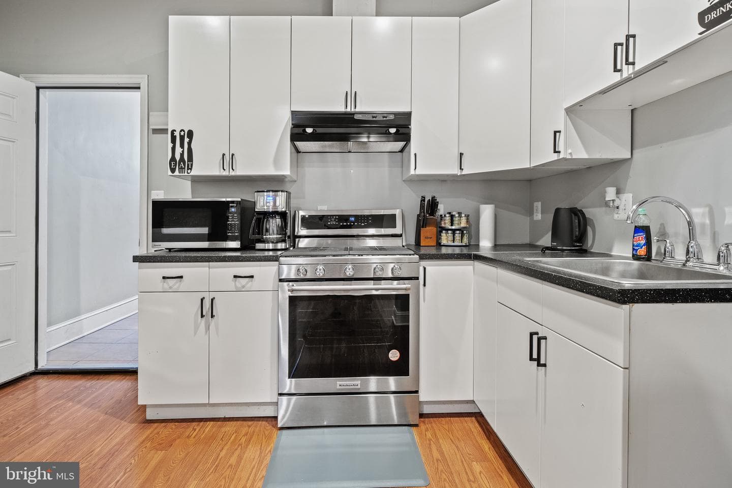28 T Street NW photo 6