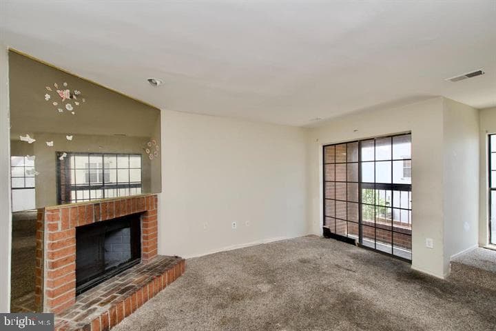 1818 Bryant St NE photo 2