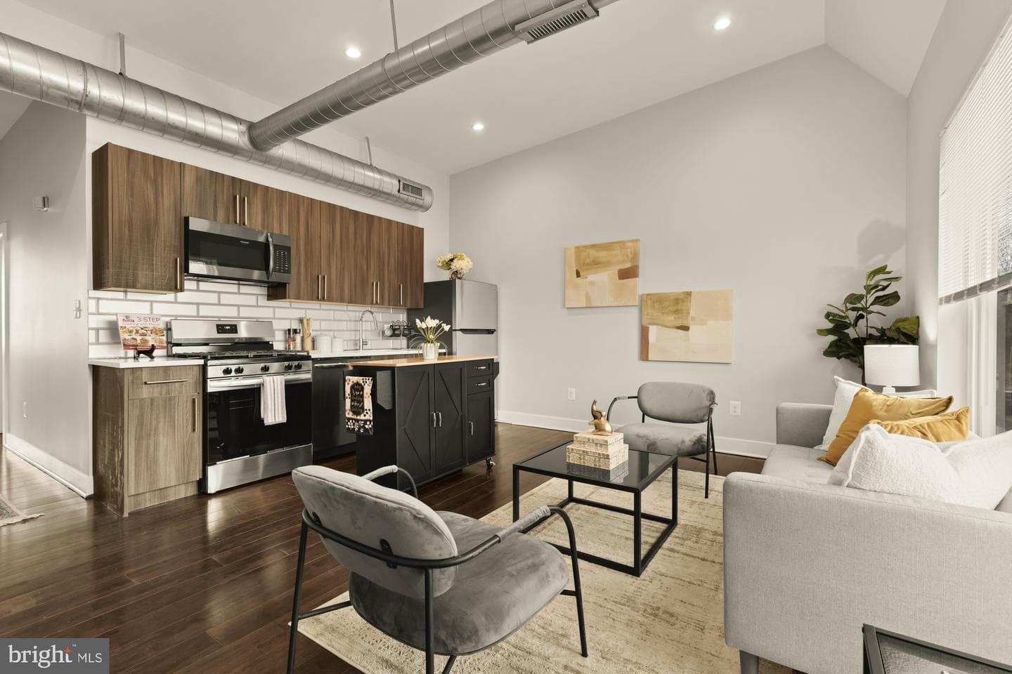 1605 F Street NE #4 photo 3