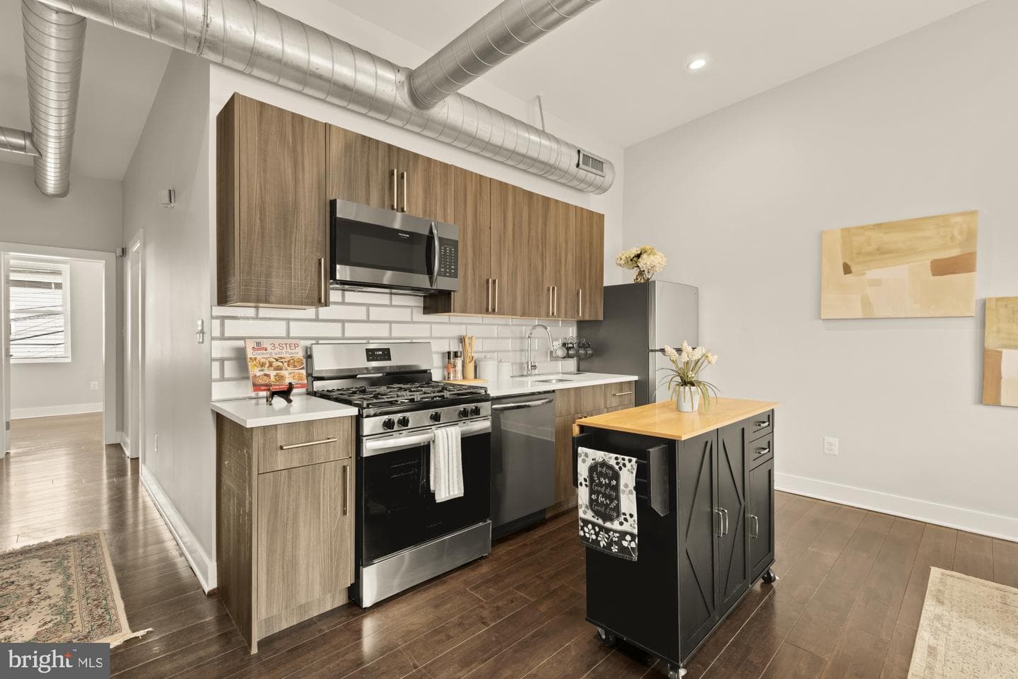 1605 F Street NE #4 photo 9